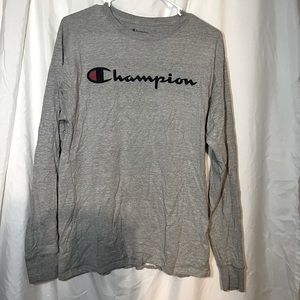Grey long sleeve shirt - size Medium